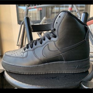Nike Air Force One High Top Black
